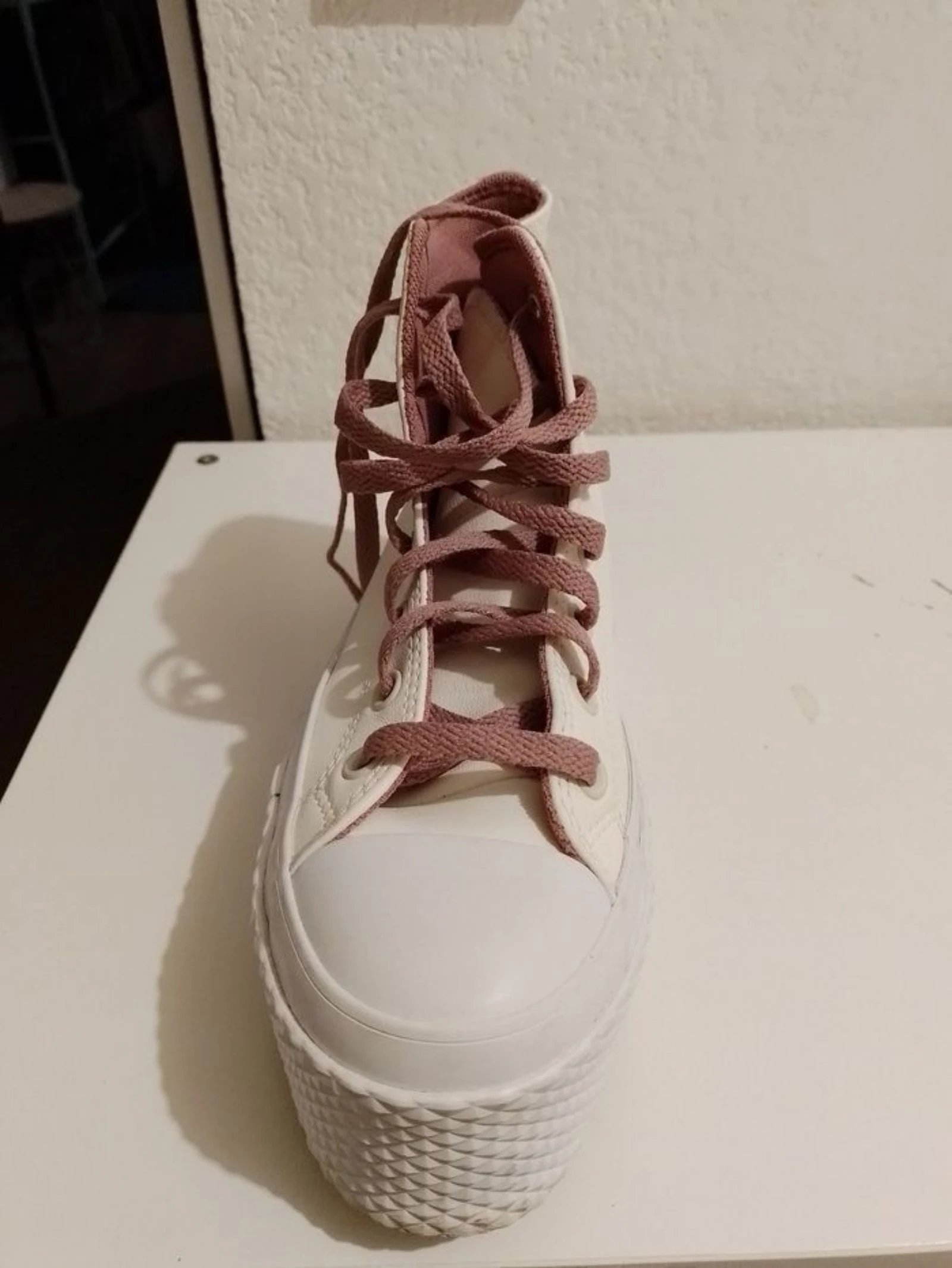 Converse  – photo 4